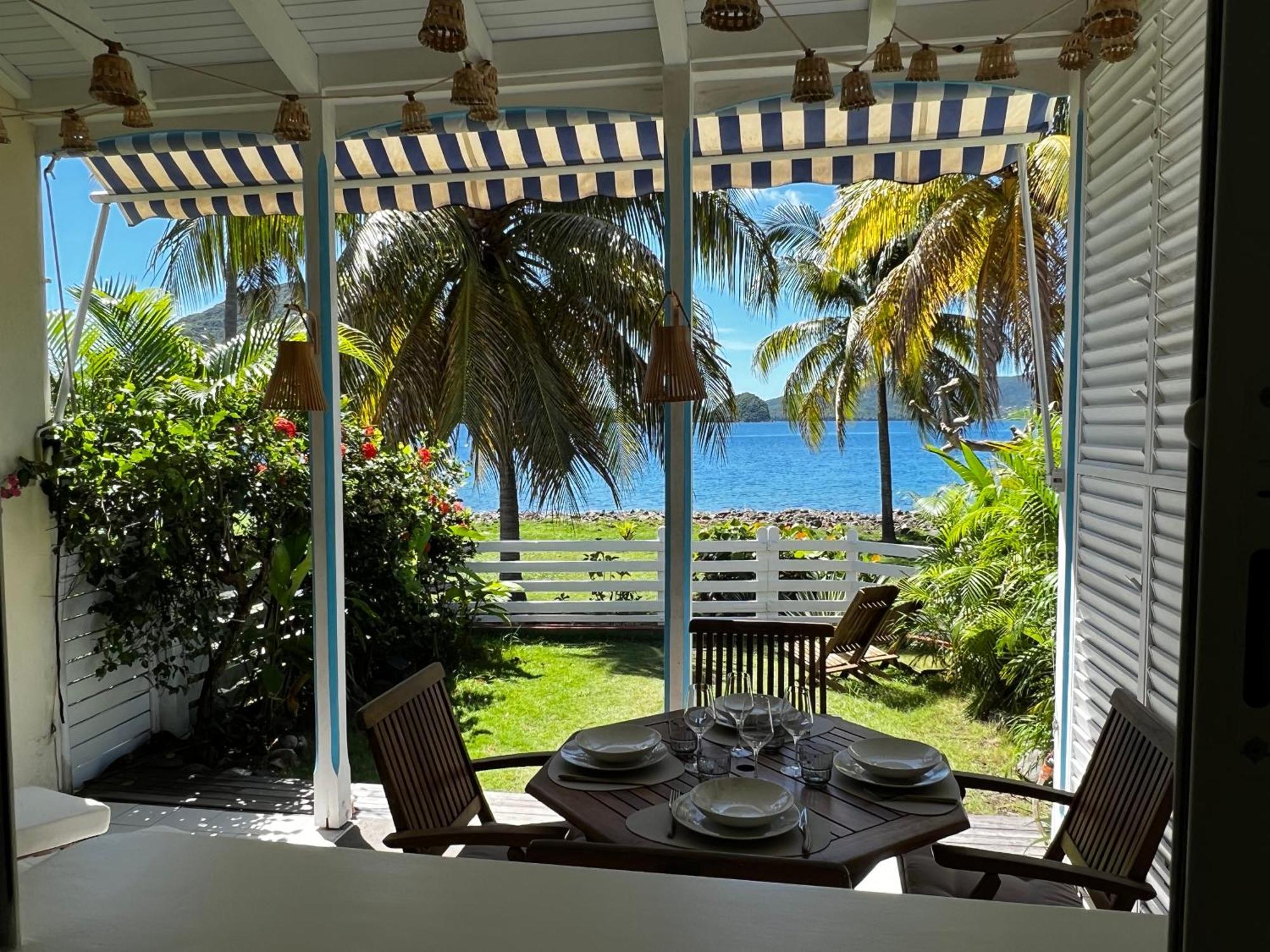 Bungalow Sucrier, Les Pieds Dans L'Eau Terre-De-Haut Exterior foto